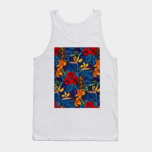 The jungle has eyes Tank Top